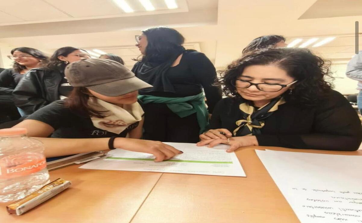 Como parte de la serie de encuentros llevados a cabo para liberar los planteles y alcanzar un consenso con los integrantes del movimiento estudiantil. Foto: Especial