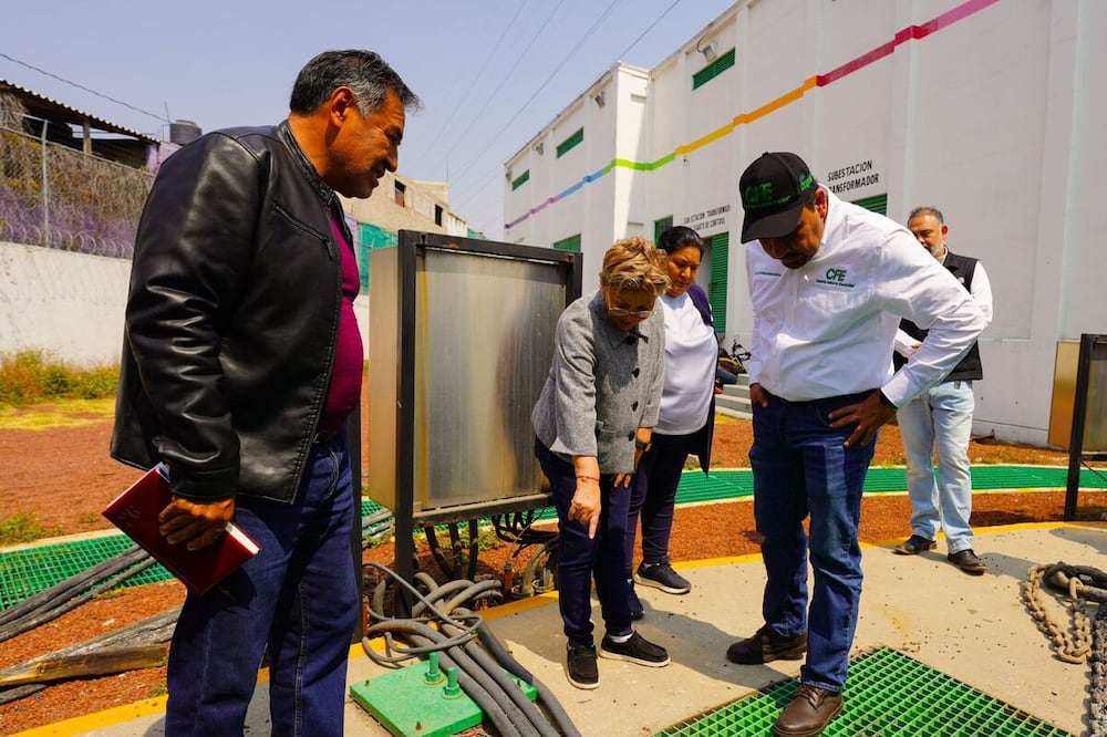 La instalación, situada en la colonia Ampliación Tecamachalco, sufrió afectaciones al cableado que comprometen su funcionamiento. Foto: especial
