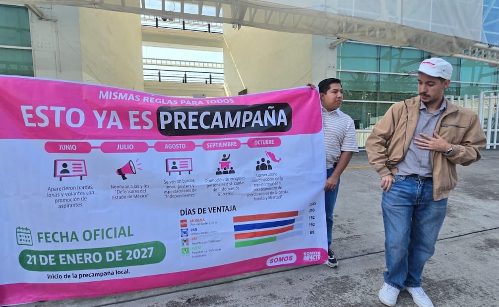 Integrantes de SOMOS MX se plantaron de forma pacífica ante el Instituto Electoral del Estado de México para exigir "piso parejo" y frenar la impunidad electoral. Foto Especial