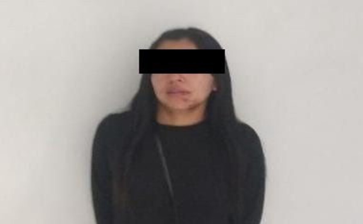 Detienen a mujer por robo de celulares en el Mexibús, en Ecatepec