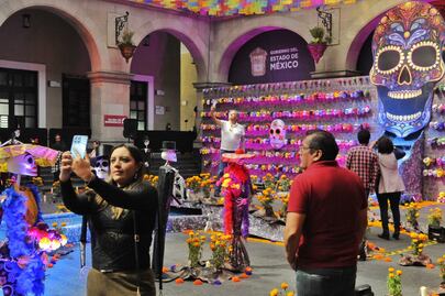 ¡Récord histórico! 10 mil visitantes disfrutaron de Ofrenda Monumental