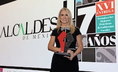 Recibe Romina Contreras Premio Alcaldes por el Sistema Municipal de Comunicación y Emergencias 24/7