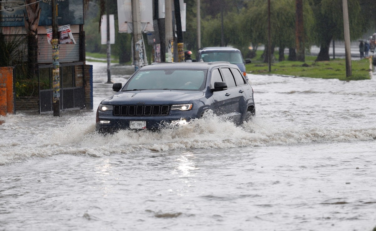 Edomex: Lluvias aumentan 20 por ciento de riesgo vial ¡Solo 30 por ciento de autos están asegurados!