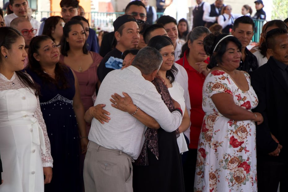 Las bodas comunitarias buscan fortalecer el núcleo familiar y brindar protección legal a las parejas de Tepotzotlán. Foto Especial