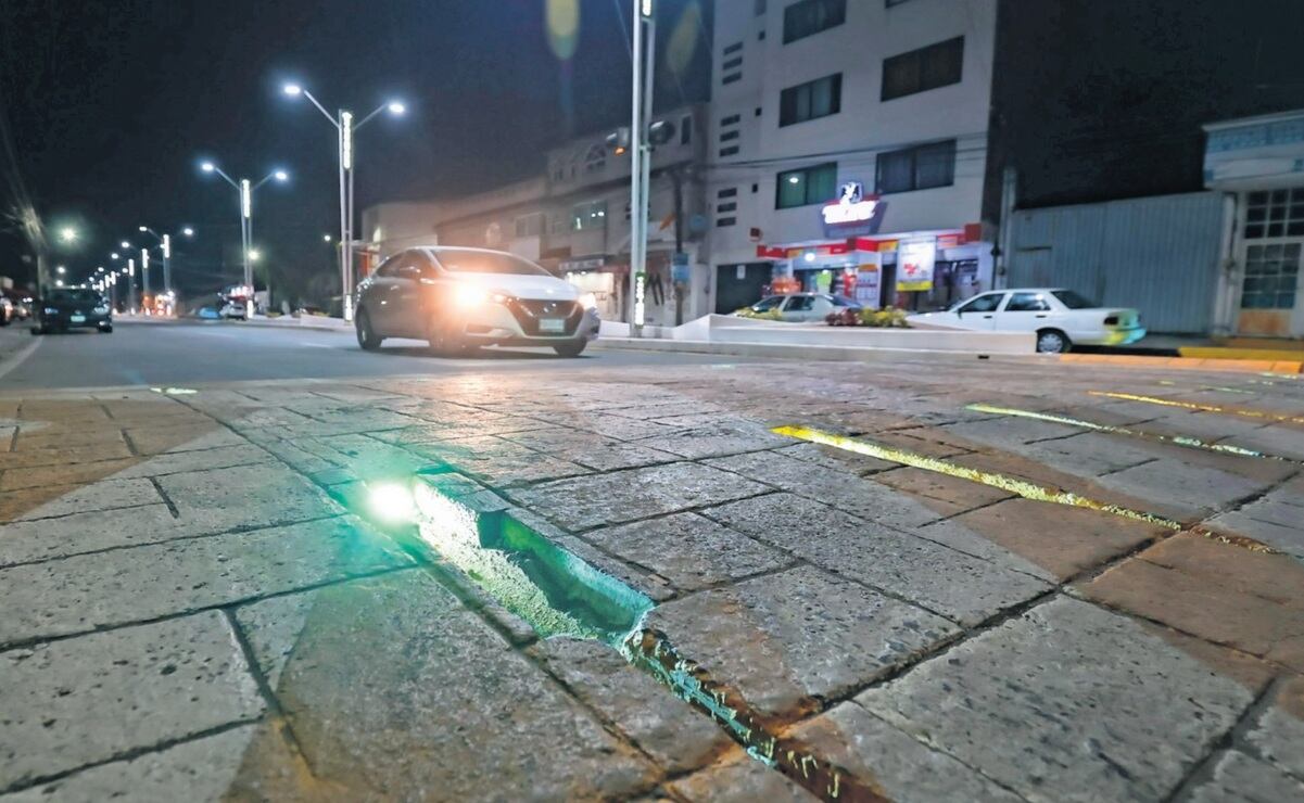 Topes Inteligentes Instalan tope inteligente en Zinacantepec; seguridad vial mejora