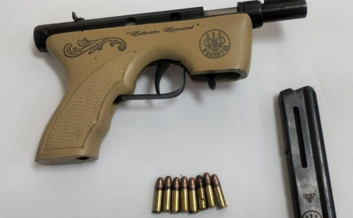 Armas decomisadas tras arresto en Jardines de Morelos, Ecatepec. Foto: Especial