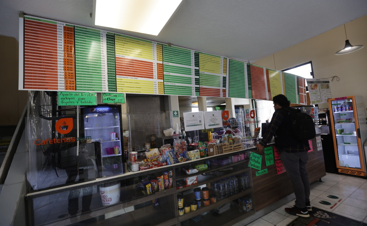Entre el cumplimiento y la controversia: la UAEMéx y el desafío de equilibrar la salud estudiantil con las preferencias y la economía de sus cafeterías. Foto: Jorge Alvarado