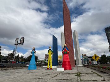 ¡Llegaron a Naucalpan! Los Reyes Magos gigantes se instalan frente a las Torres de Satélite