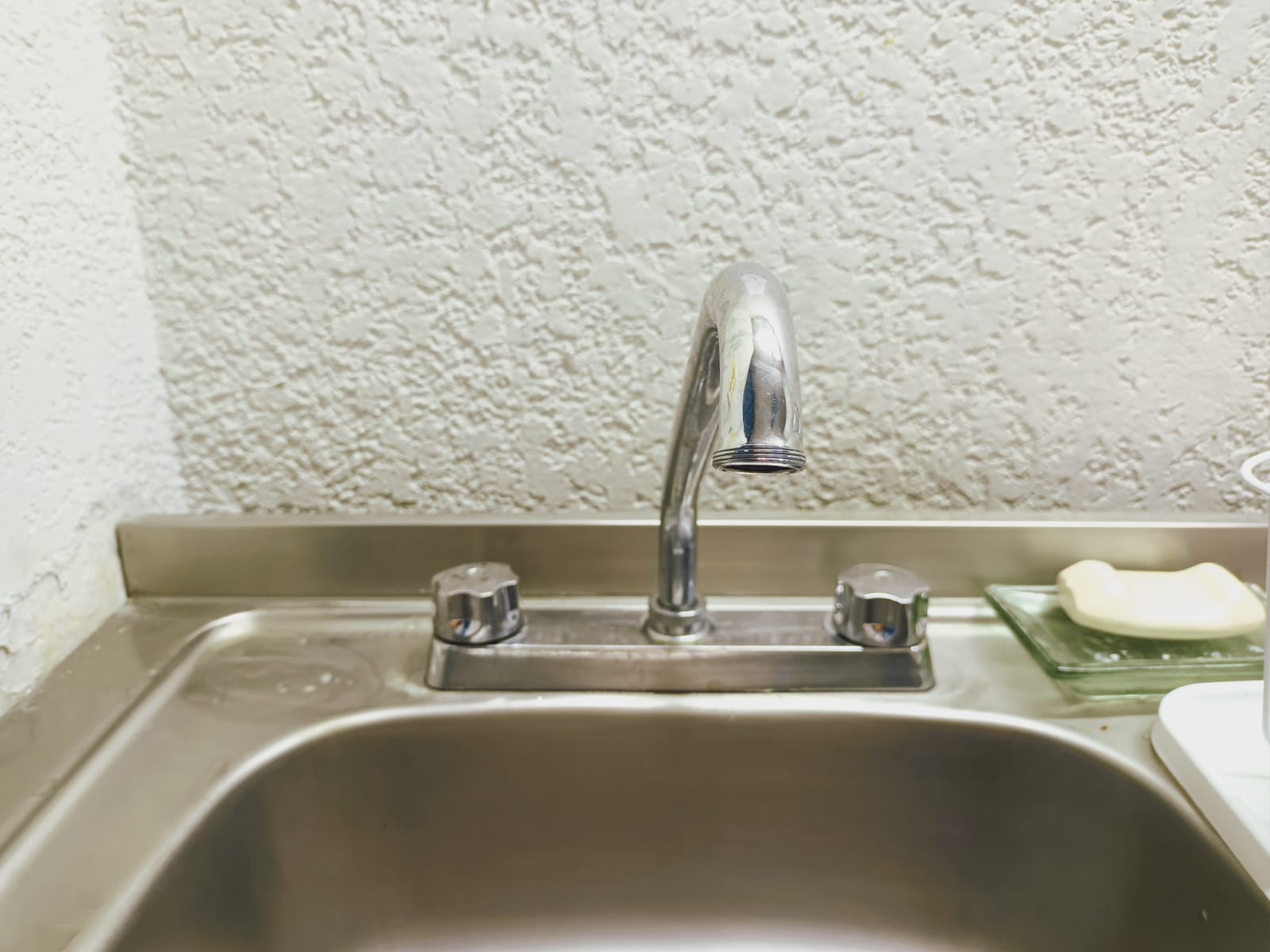 Desabasto de agua, una de las razones por la que los toluqueños no pagan el servicio/ Foto Especial