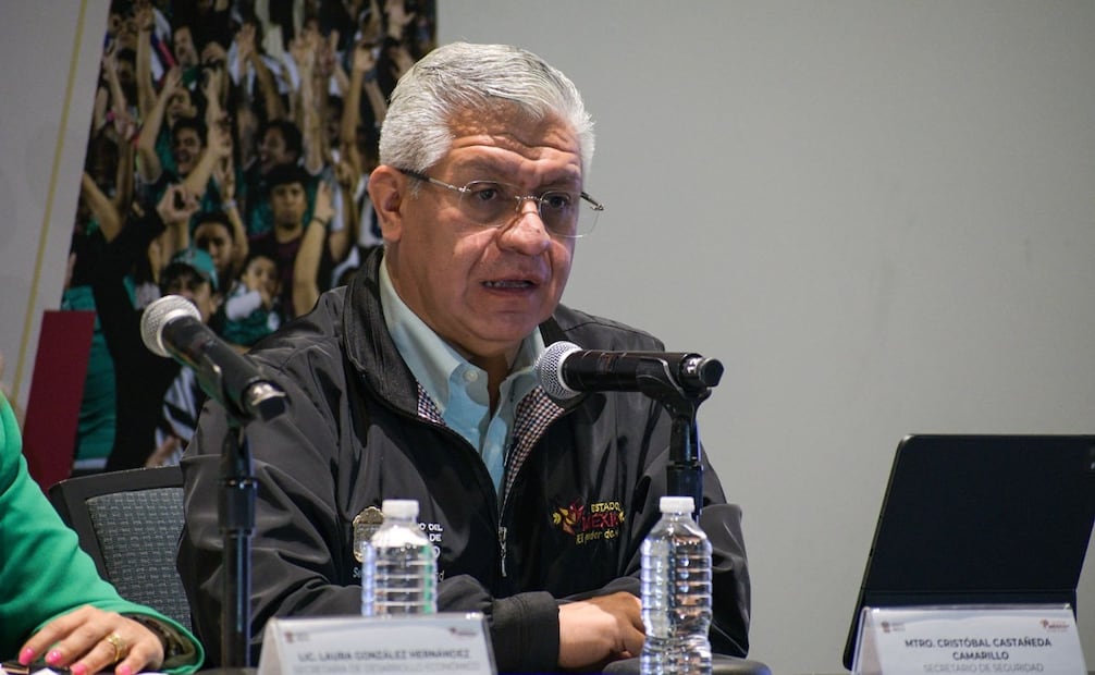 El secretario de Seguridad, Cristóbal Castañeda Camarillo, presentó el plan de seguridad de alta tecnología que operará durante la justa mundialista. Foto Santiago Cadena / El Universal