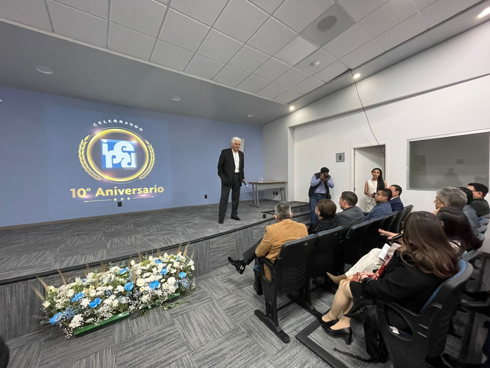 IEPDAC celebró su décimo aniversario con una reunión para impulsar la economía. Foto Michelle Sánchez