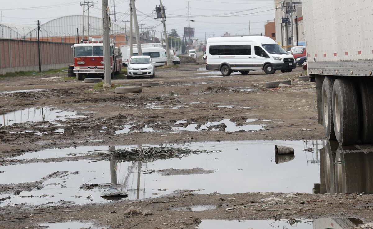 Al menos 600 empresas reportando algún tipo de daño en todo el parque industrial Lerma. Foto: Arturo Hernández/ El Universal Estado de México