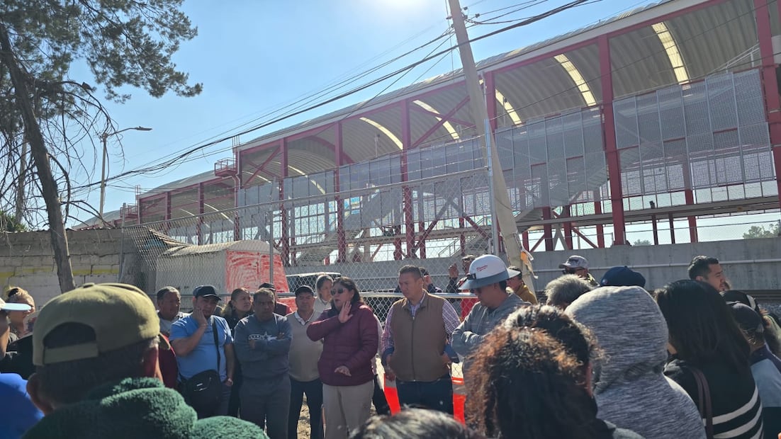 En la reunión participaron pobladores, así como autoridades federales y municipales. Foto. Especial