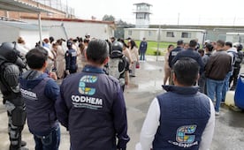 Realizan operativo de revisión en el penal de Santiaguito con observación de la CODHEM