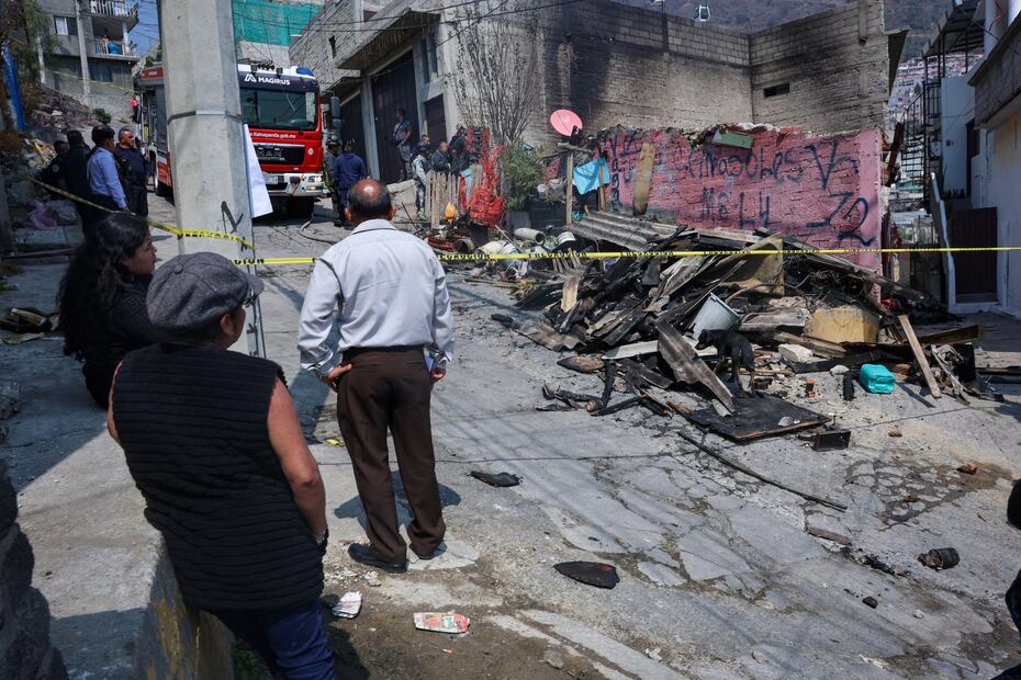 Autoridades de Tlanepantla notificaron a la Fiscalía mexiquense para que lleven a cabo las diligencias de ley y se determinen las causas del siniestro. Foto. Especial