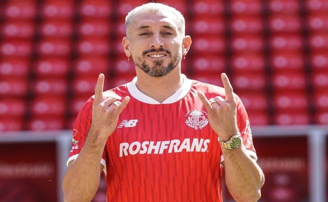 Héctor Herrera no podrá debutar con los Diablos Rojos del Toluca / Foto Especial