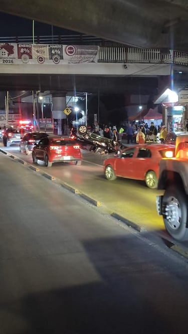 El conductor del tráiler se dio a la fuga, por lo que autoridades iniciaron un operativo para su localización. Foto: especial