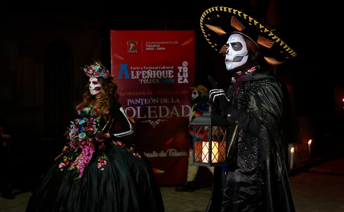 Los recorridos nocturnos en el Panteón General La Soledad se han convertido en una tradición. Foto: Especial
