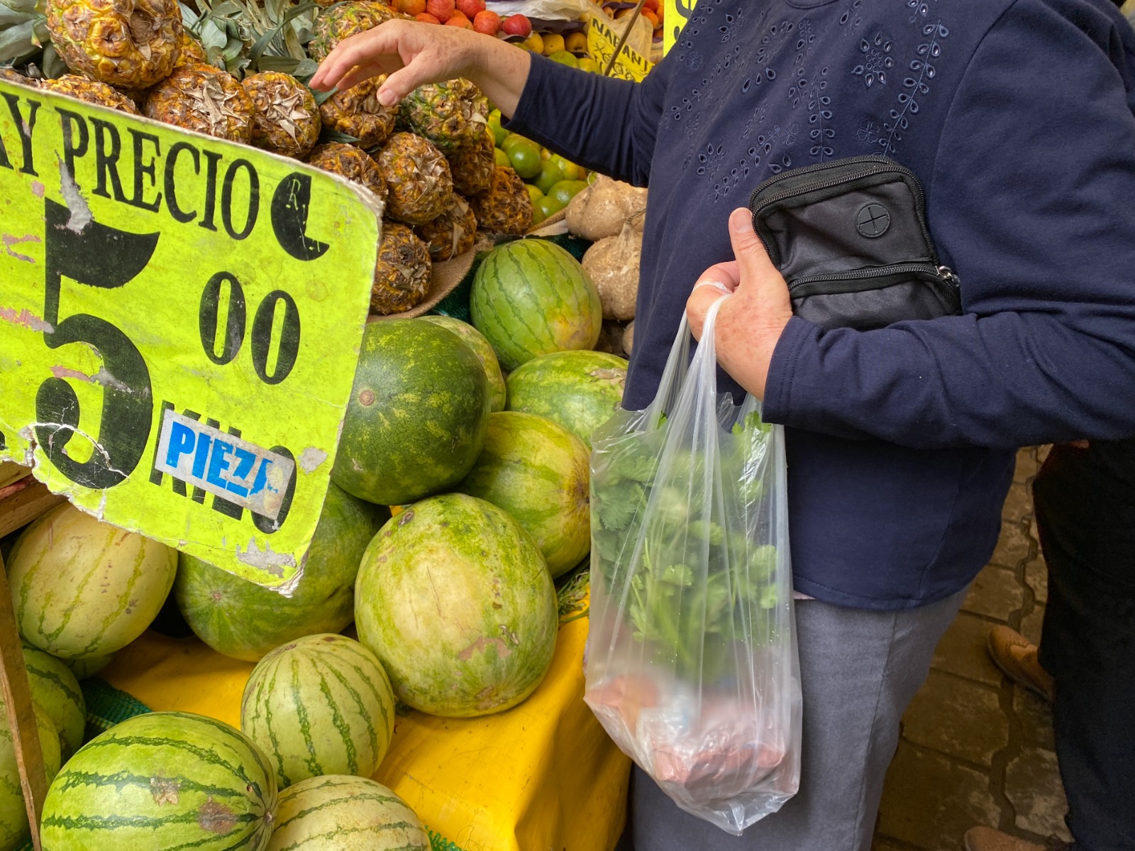 La norma era respetada hasta antes de la pandemia. Foto Arturo Hernández