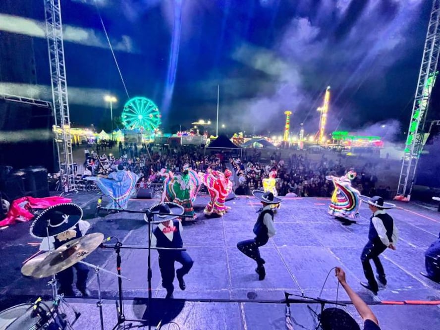 Naucalpan y Cuautitlán Izcalli prohibirán el ingreso de bebidas alcohólicas a los conciertos del 15 de septiembre. Foto Especial