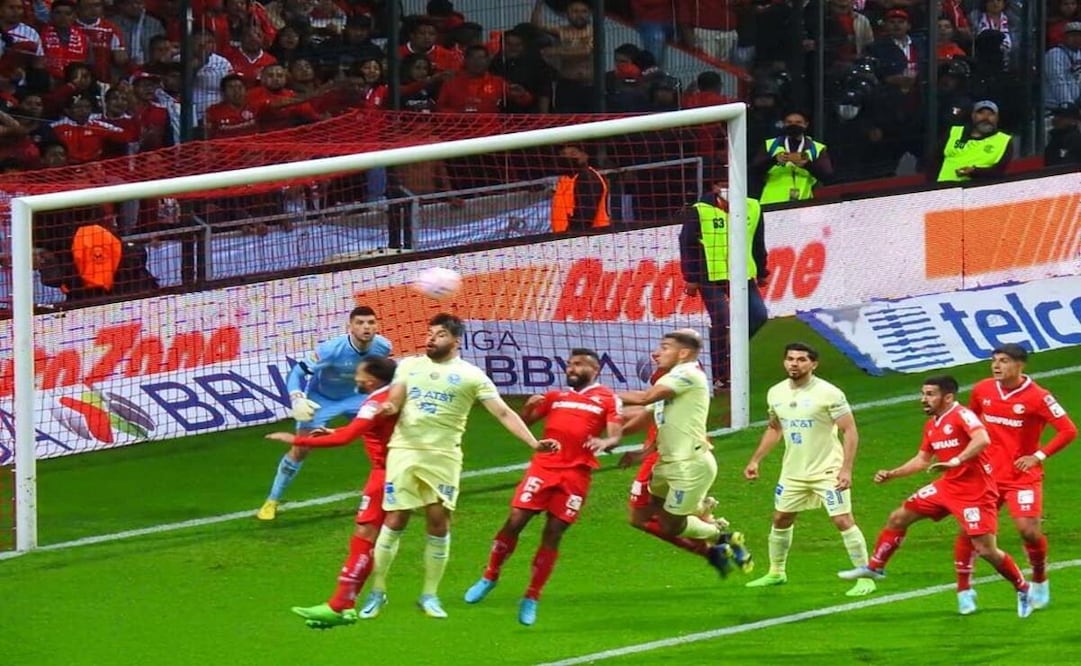 Las águilas del  América el América podría jugar en el Estadio Nemesio Diez tras suspensión del estadio Ciudad de los Deportes. Foto: Ivan Monroy