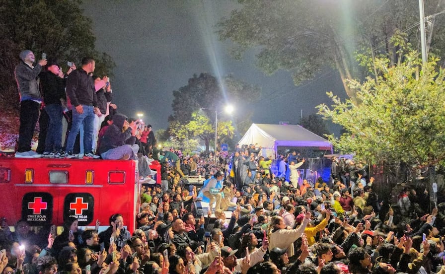 Caifanes reúne a más de 70 mil personas en Toluca