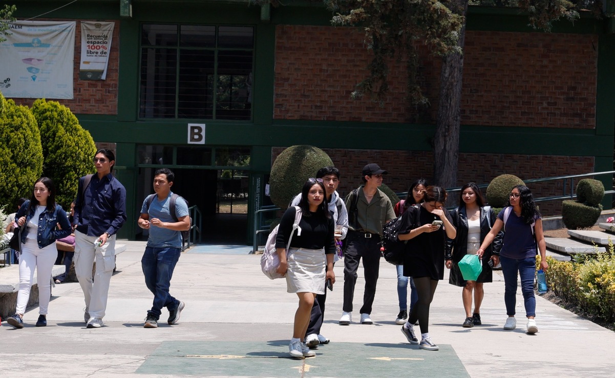 Desde el 21 de enero del 2019, fue publicado en el Periódico Oficial el pase automático para los jóvenes egresados de educación media superior con promedio de aprovechamientos de 9.0 o más / Foto: Arturo Hernández