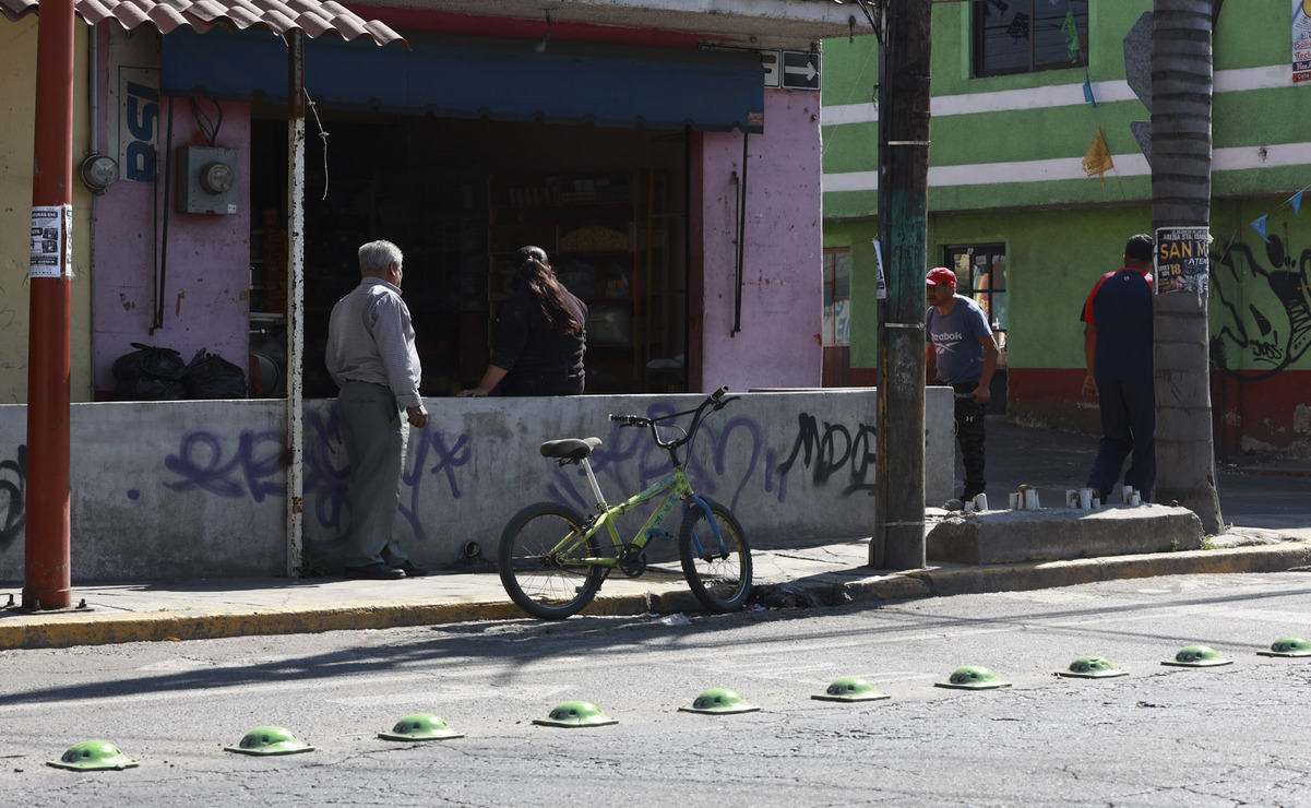 Los usuarios piden se coloquen señalamientos para evitar accidentes / Foto Alejandro Vargas