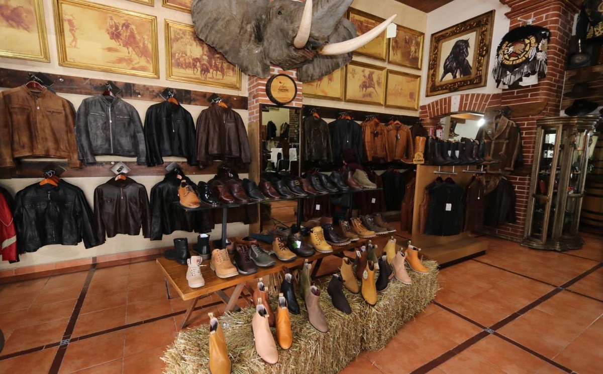 Villa del Carbón es uno de los municipios que destaca por la elaboración del botín charro, que se realiza de manera tradicional.