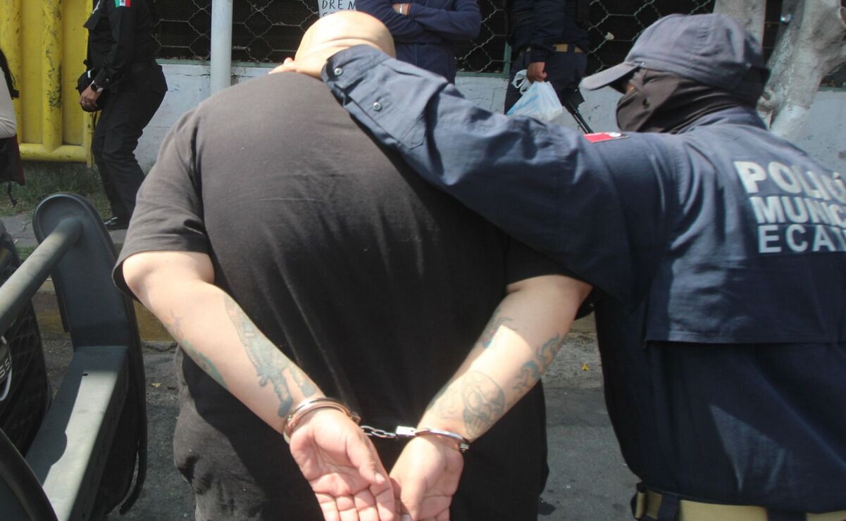 Ricardo “N”, que llevaba consigo un kilogramo de cocaína y un arma de fuego / Foto Especial