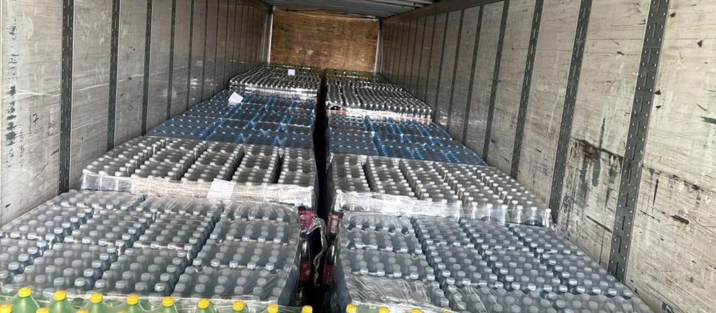 El vehículo de carga fue asegurado junto con la mercancía y fue puesta a disposición ante la autoridad competente. Foto. Especial