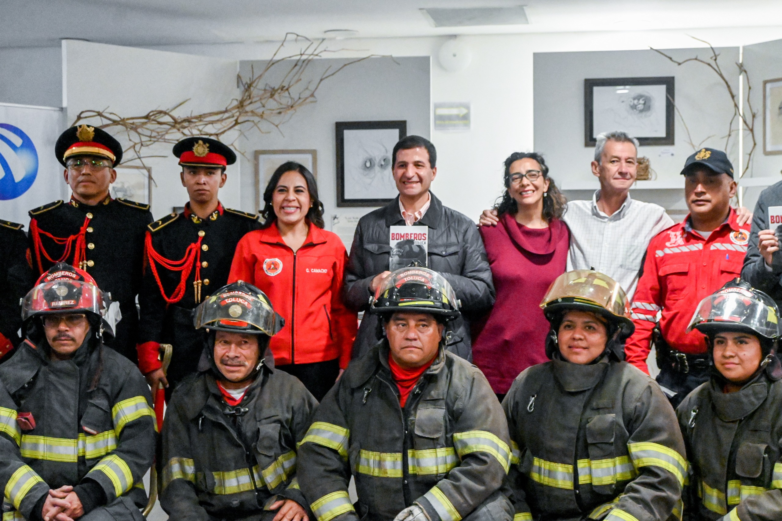 El objetivo del testo es dar a conocer las historias de vida de este Heroico Cuerpo de Bomberos. Foto Especial