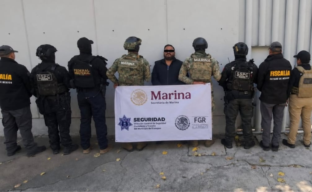 Elementos de la Secretaría de Marina y corporaciones federales participaron en el operativo de captura en Ecatepec. Foto Especial
