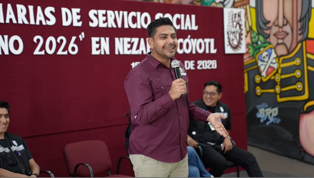 Cerqueda Rebollo dijo que es un honor que los estudiantes del IPN pongan la técnica al servicio del municipio. Foto: especial