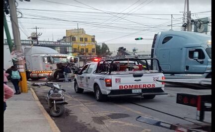 Motociclista muere atropellado por tráiler en Tultitlán