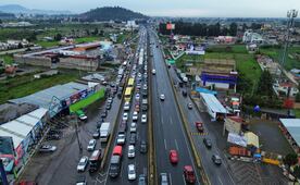 Toluca-Tenango colapsa con cada tormenta: Inundaciones paralizan el tráfico y obligan a rutas alternas