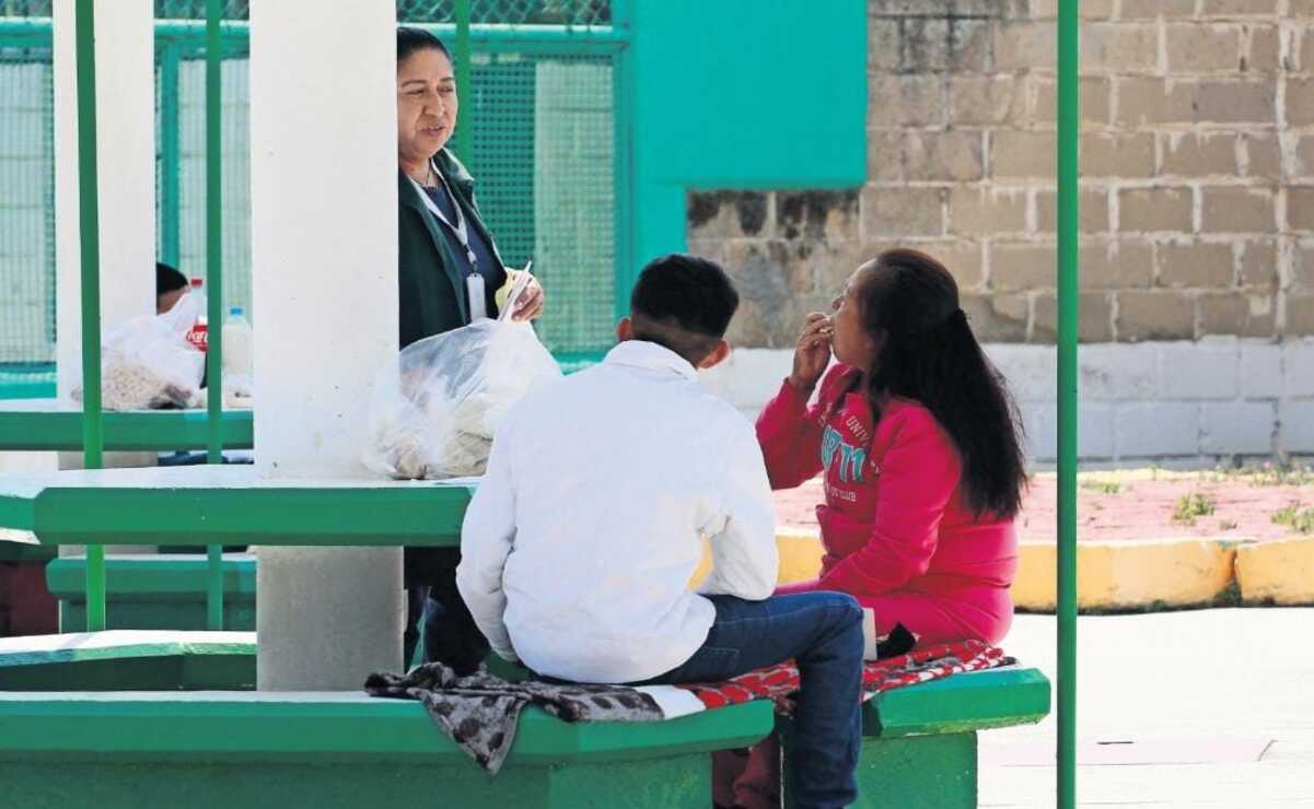 Los jóvenes internos reciben visitas de sus familiares en la Quinta del Bosque. Foto: Alejandro Vargas