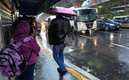 Activan protocolos de emergencia por anegaciones en Periférico Norte y Lomas Verdes tras intensa lluvia