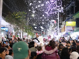 Pista de hielo de Ecatepec rompe récord con 20 mil patinadores; conoce los shows y horarios gratuitos