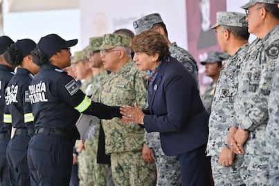 Refuerza Seguridad en el Edomex: Delfina Gómez entrega patrullas y armamento a 85 municipios