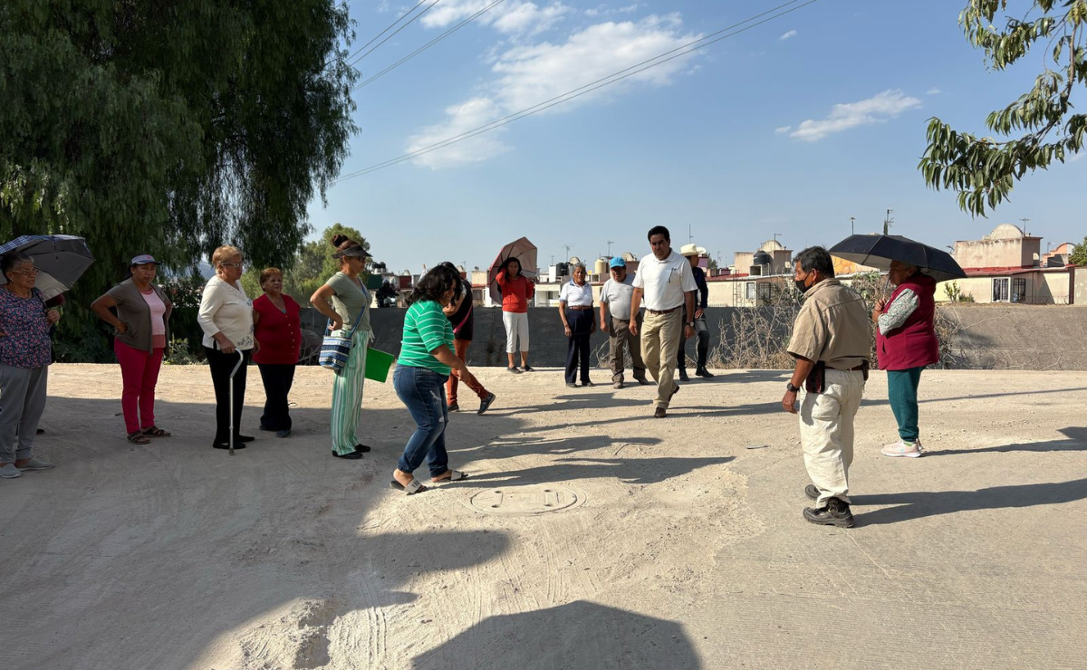 Colonos de Izcalli exigen soluciones ante la escasez de agua y el peligro de los canales. Foto: Arturo Contreras