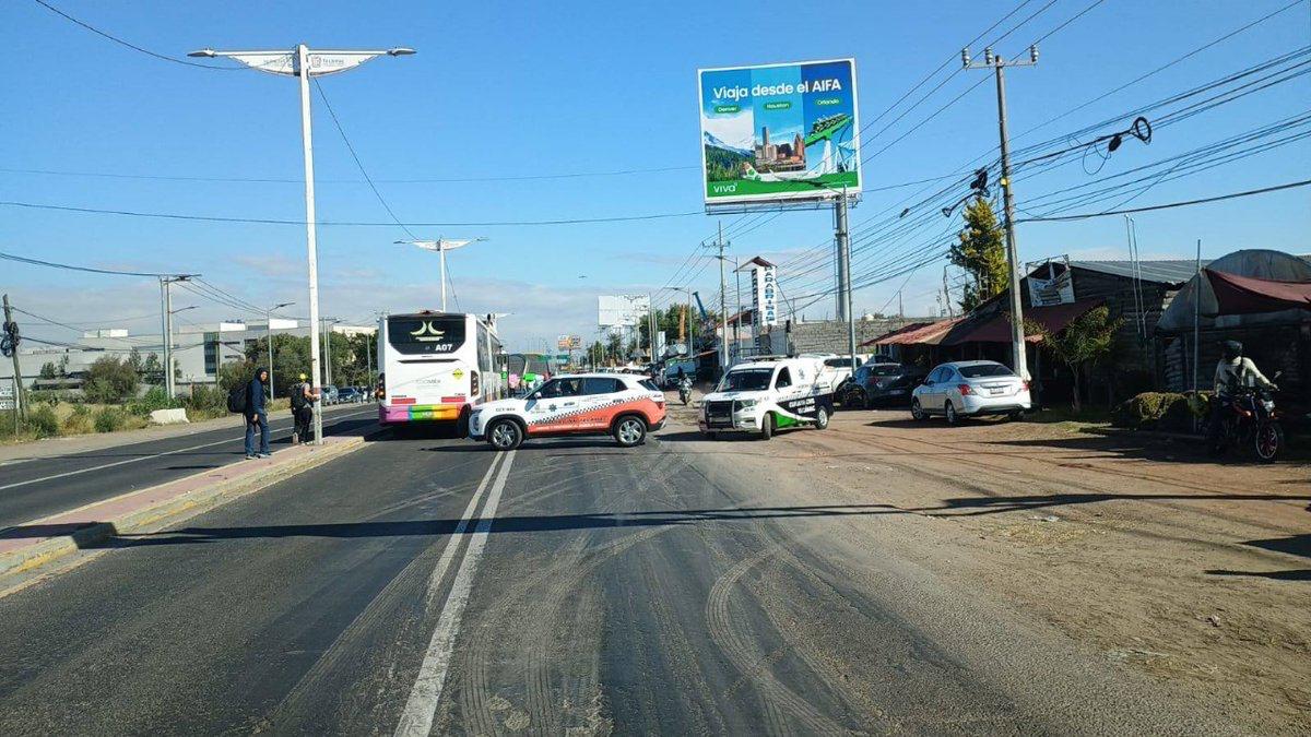 La presencia de los operadores de carros cisterna afecta el tránsito hacia la Ciudad de México y al Valle de Tizayuca / Foto Especial
