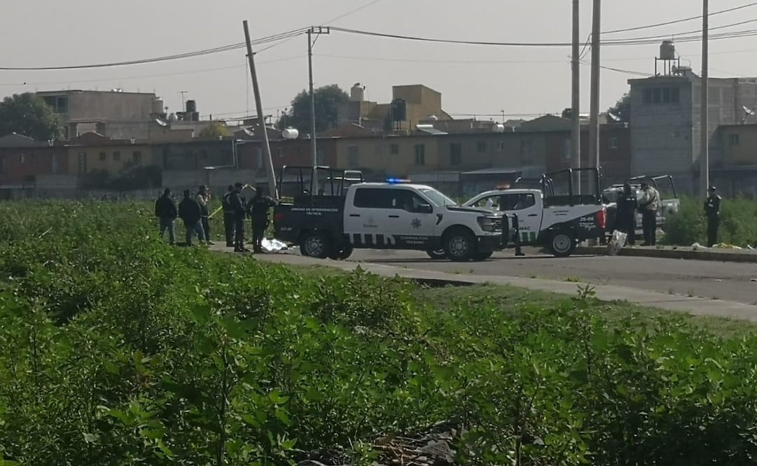 Elementos de la Guardia Civil fueron los primeros que arribaron al sitio y acordonaron la zona. Foto. Especial