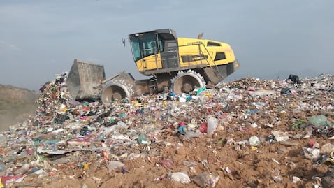 Ecatepec inicia recolección nocturna de basura en zonas de barrancas
