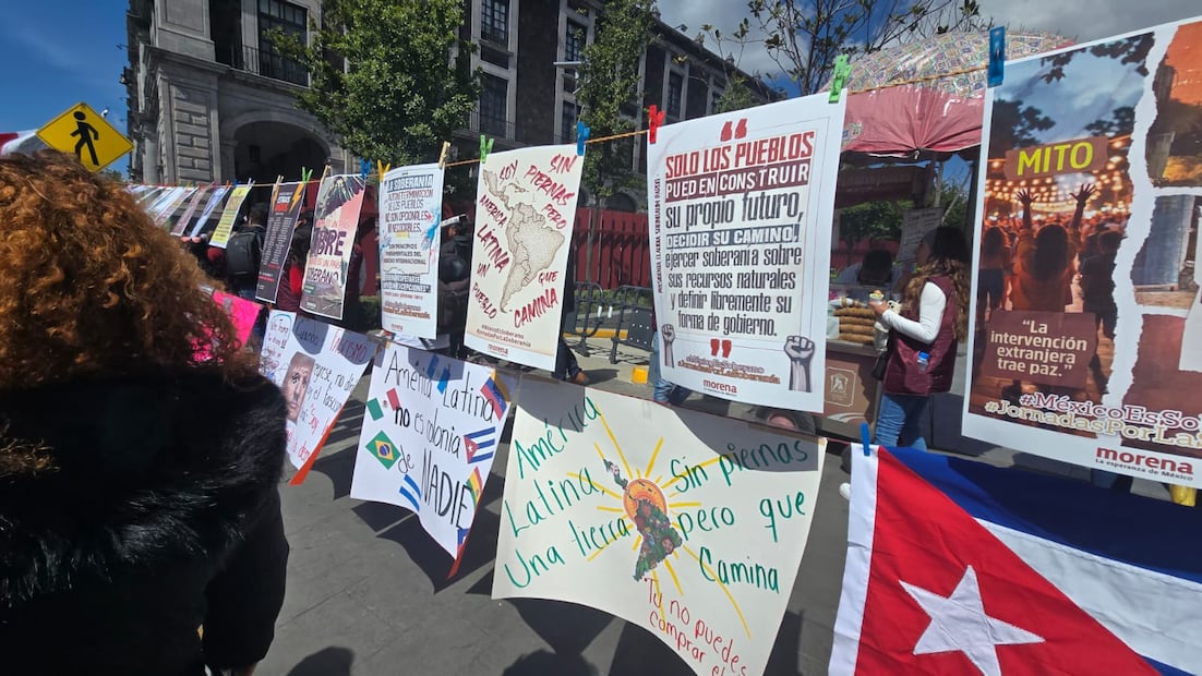Los liderazgos morenistas resaltaron que la soberanía es el derecho de un pueblo a decidir su propio destino, tales como su forma de gobierno, el uso de sus recursos y el rumbo de su desarrollo, sin sometimiento ni imposiciones externas. Foto: Alma Rodríguez/ El Universal