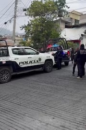 Asesinan a balazos a hombre de 30 años afuera de un domicilio en Tlalnepantla