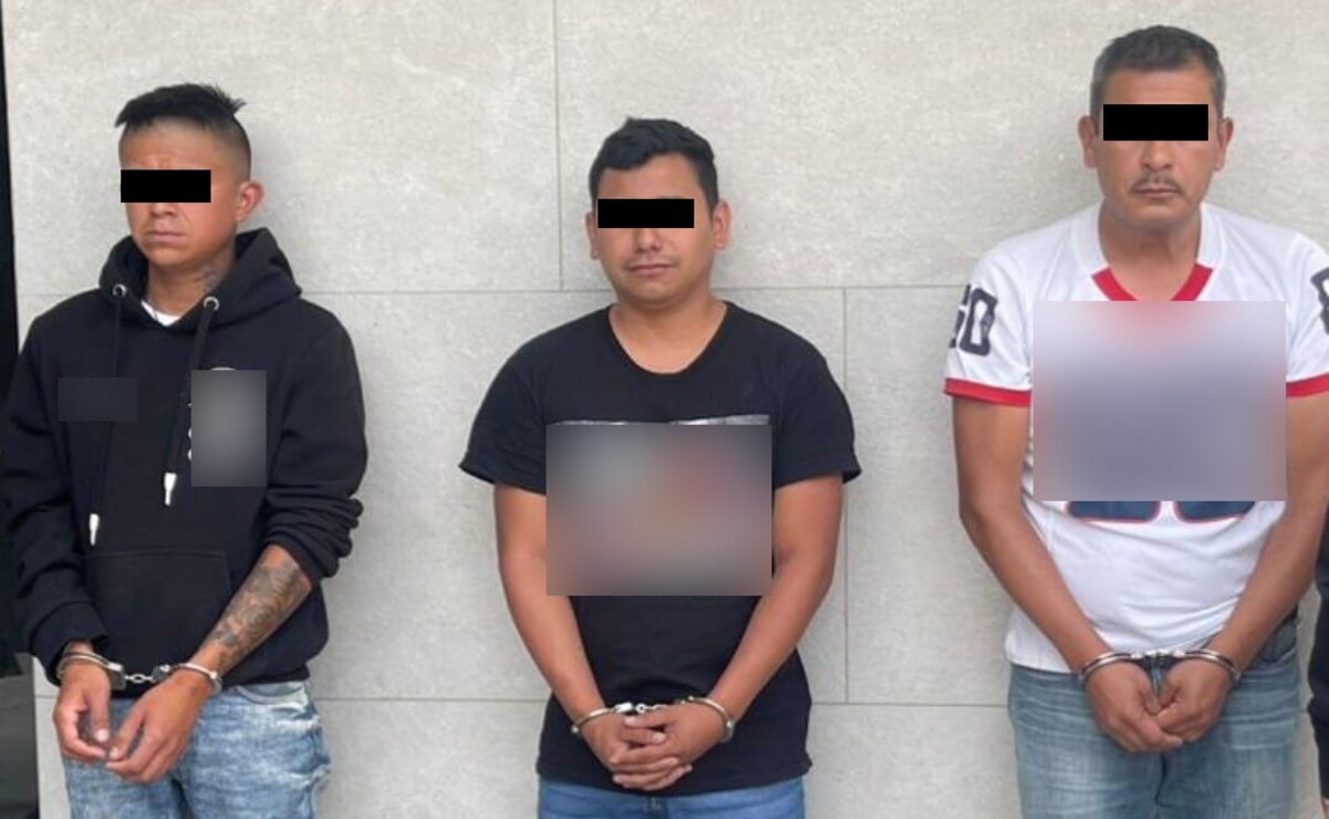 Los detenidos fueron identificados como Johan “N” y Ulises “N”, ambos de 32 años, y Octavio “N”, de 50 / Foto Especial