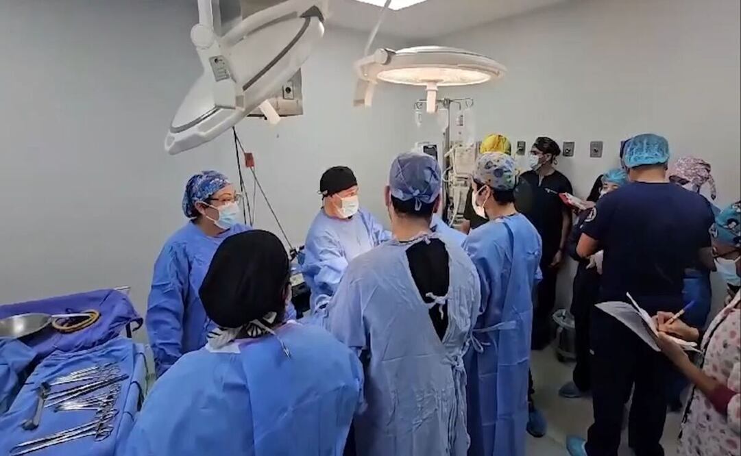 El joven de 26 años fue despedido con aplausos por médicos y enfermeras del HGR 196 de Ecatepec / Foto: Especial