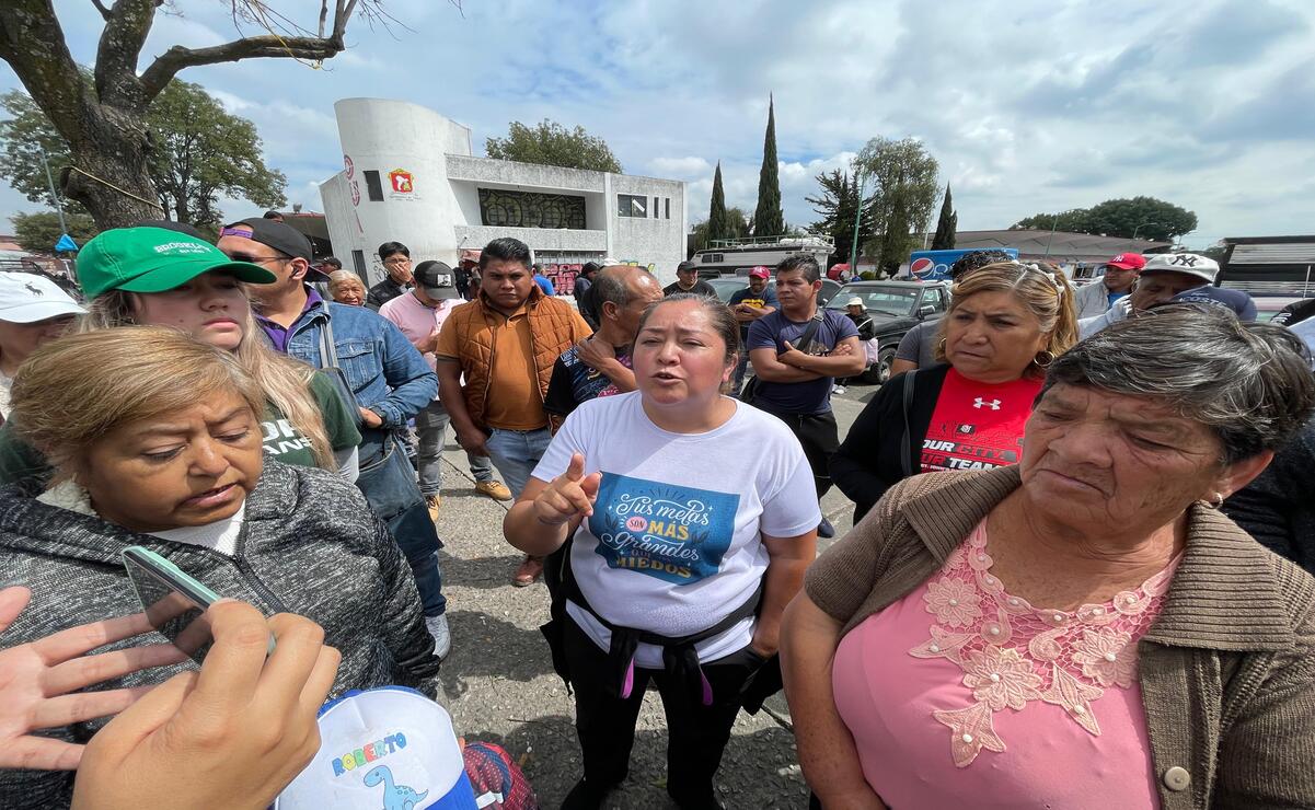 Comerciantes exigen regresar a vender en las inmediaciones de la Terminal de Toluca