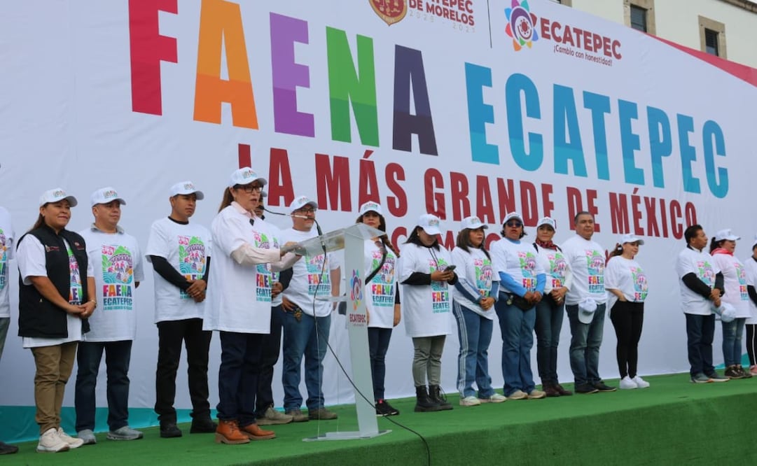 Jóvenes de planteles como el Cetis 65 y CBTis 29, junto a vecinos, se sumaron activamente para recuperar calles y parques de sus colonias. Foto Especial